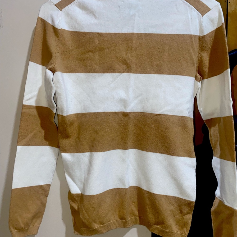 tommy hilfiger v neck sweater - Picture 2 of 2